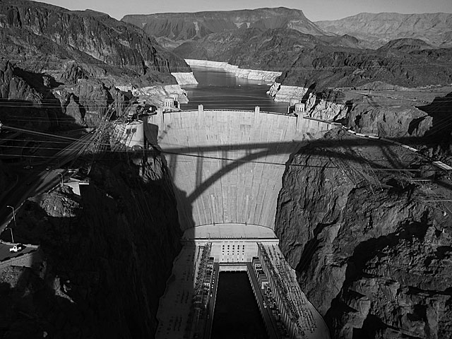 Photo of Hoover Dam after Photoshopping