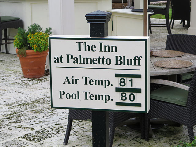 Sign at the swimming pool