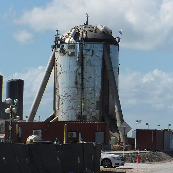 Photo - SpaceX's Starhopper